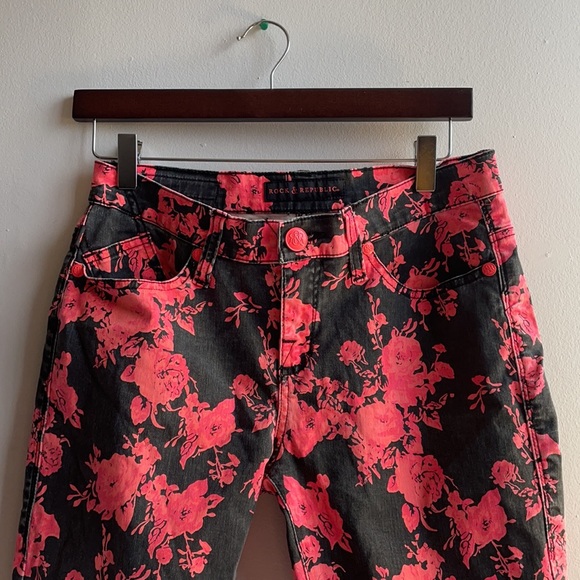 Pink Floral Rock & Republic Pants Size 6 - Picture 3 of 10